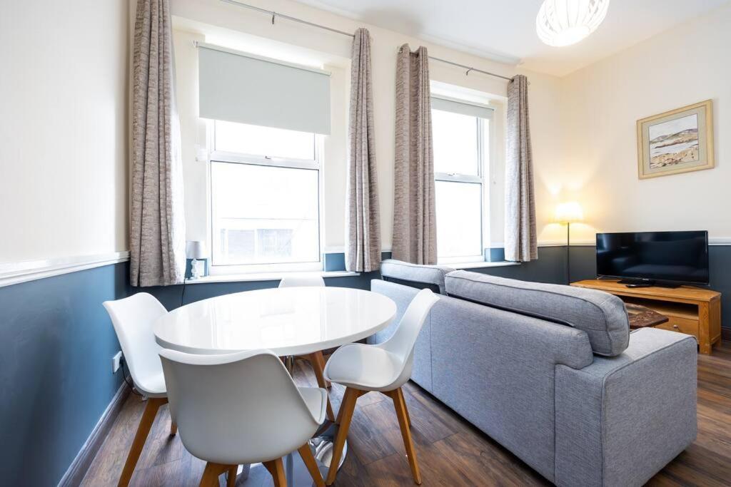Homely 1 Bedroom Apartment In Smithfield, Dublino Esterno foto